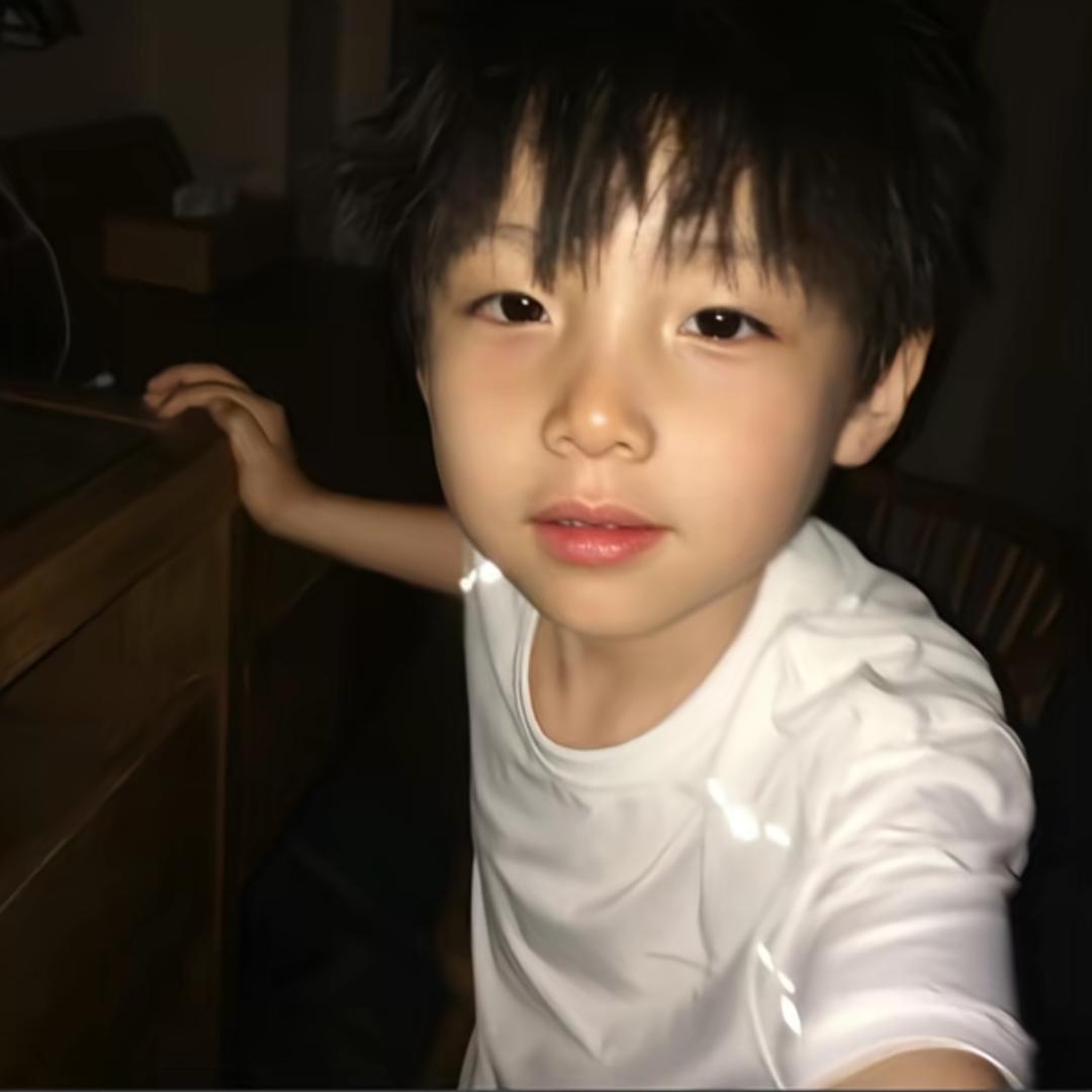 向阳 向上 向前进