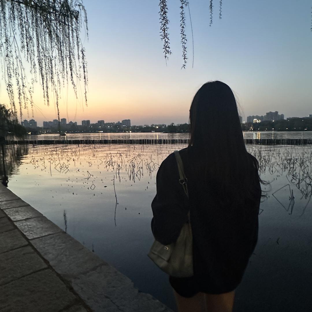 卖弄