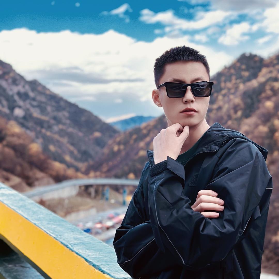 闫必行乡村