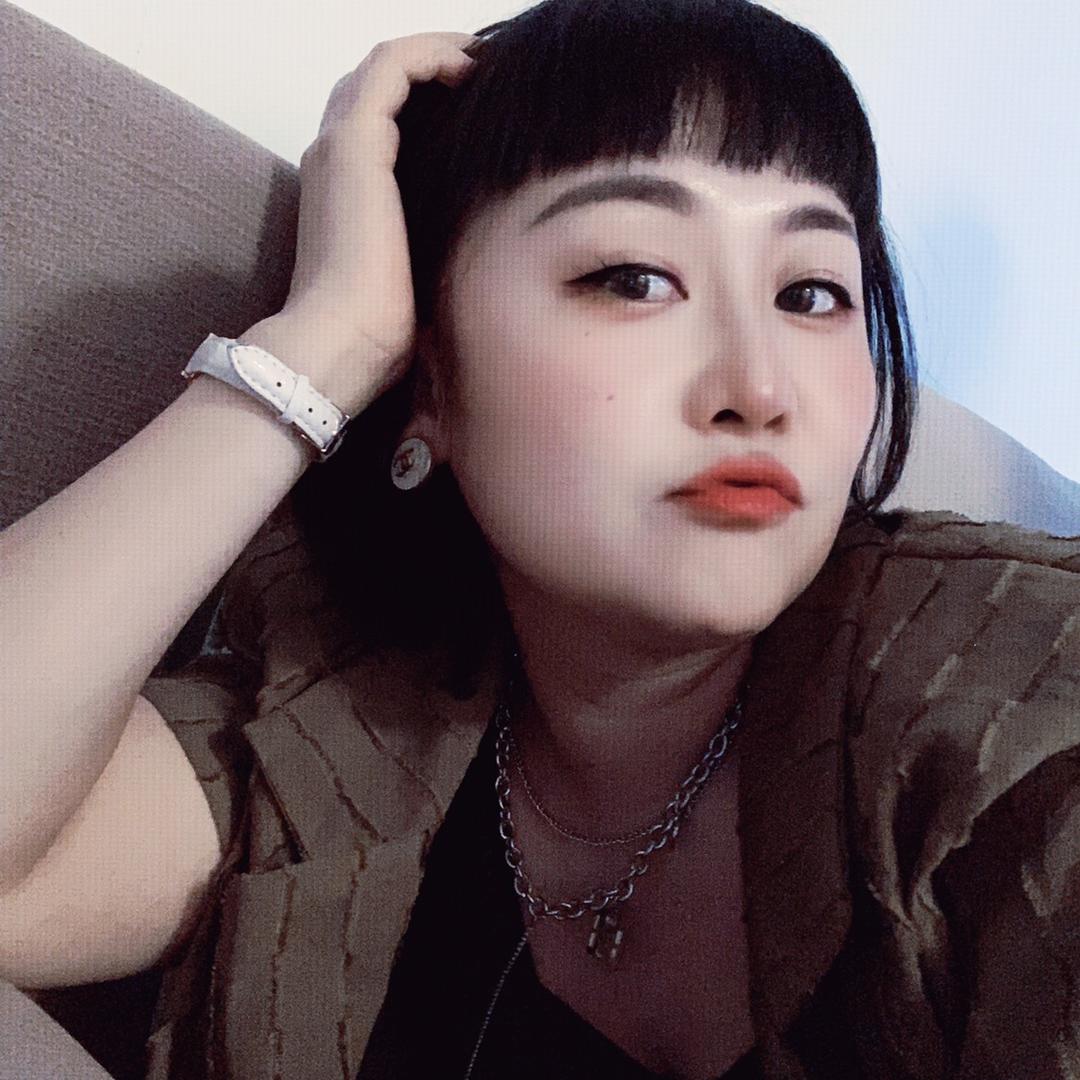 M.C女装