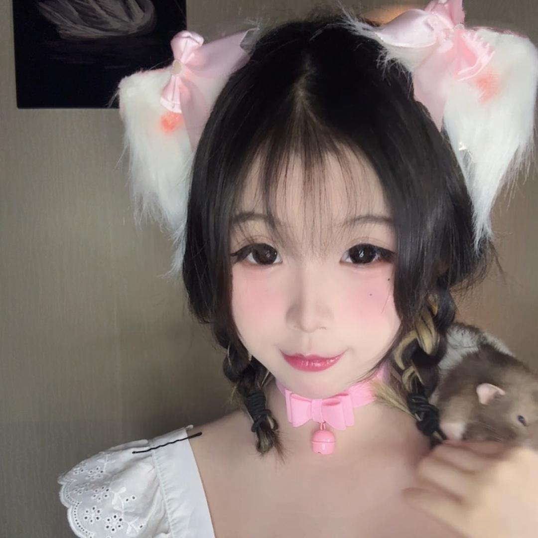 呢呢