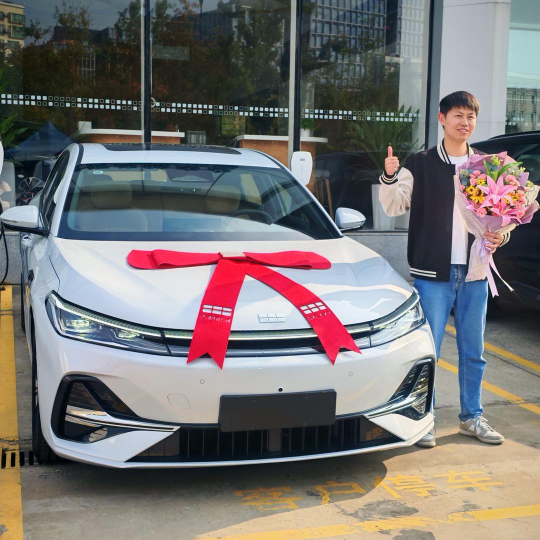 小廖爱开车(银河A7)