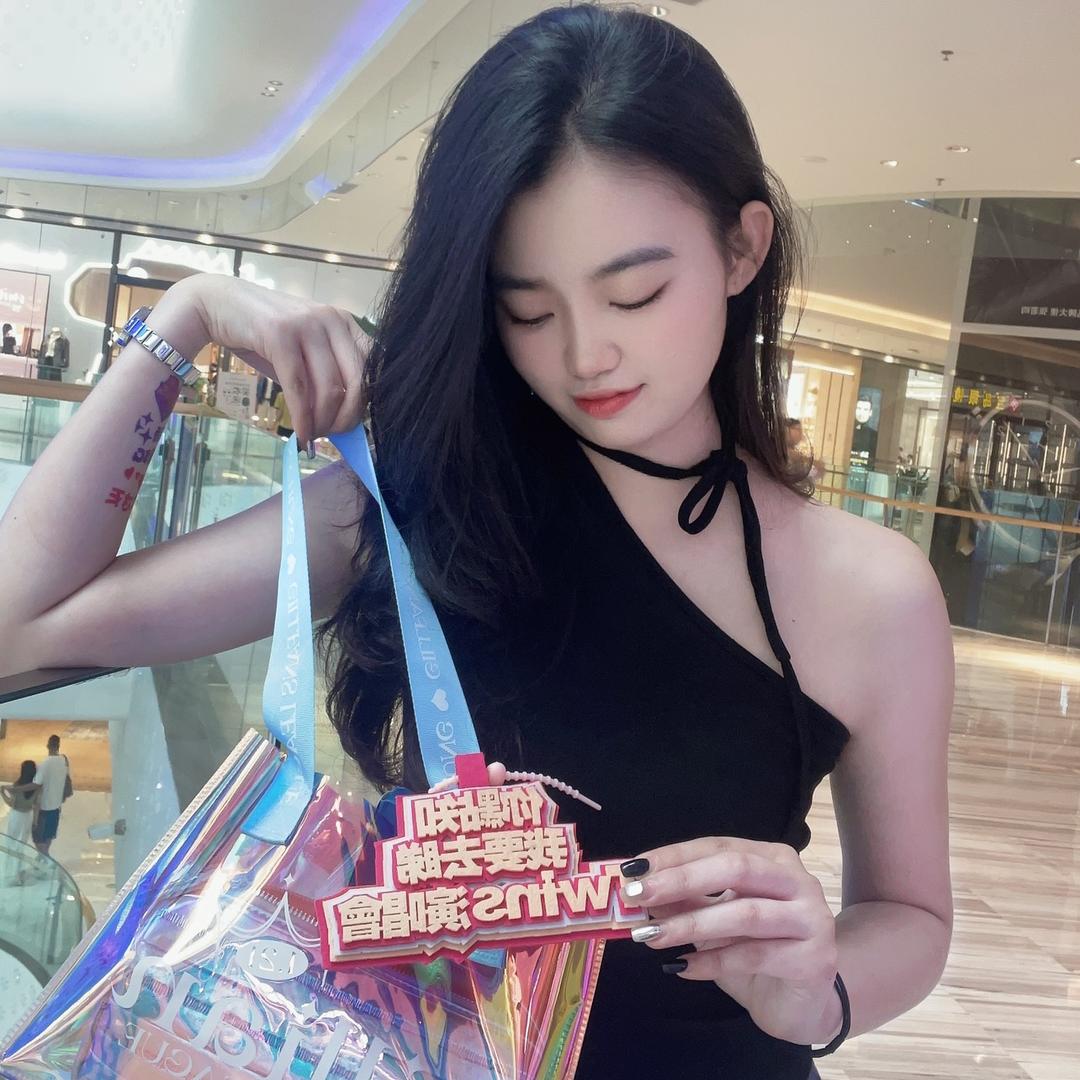 @诗诗