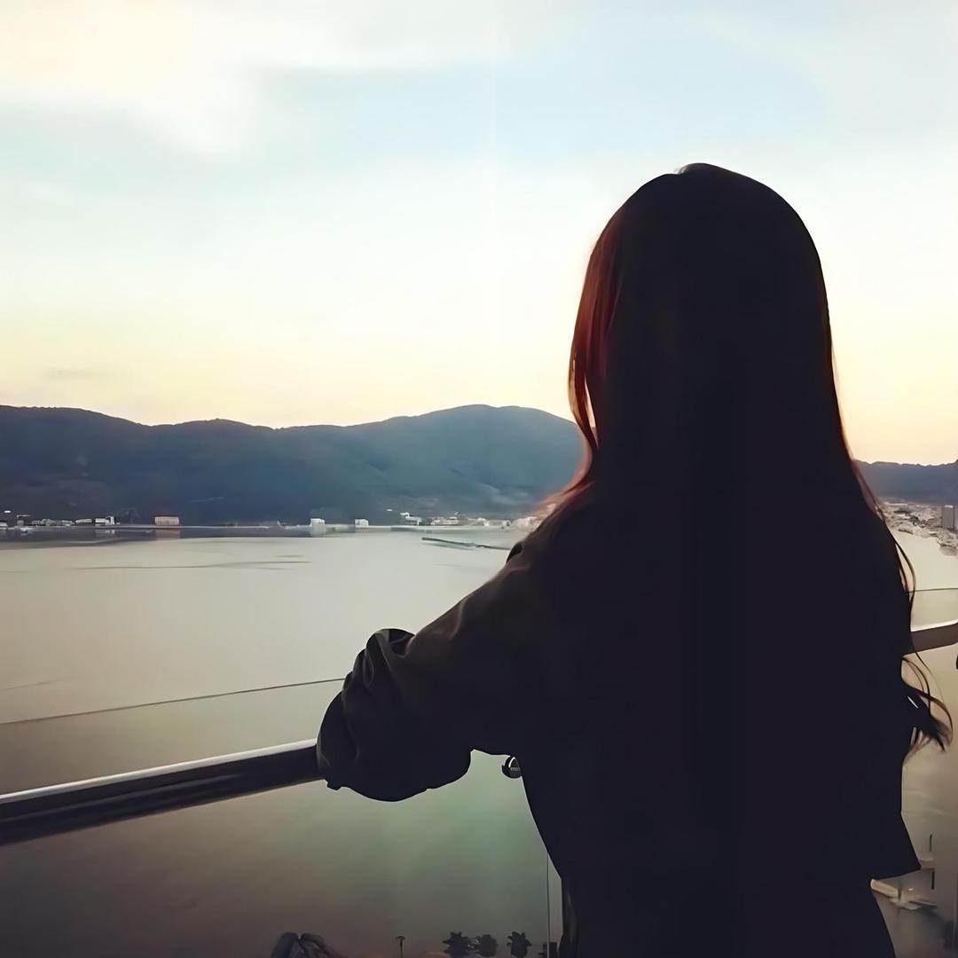 浅浅一笑
