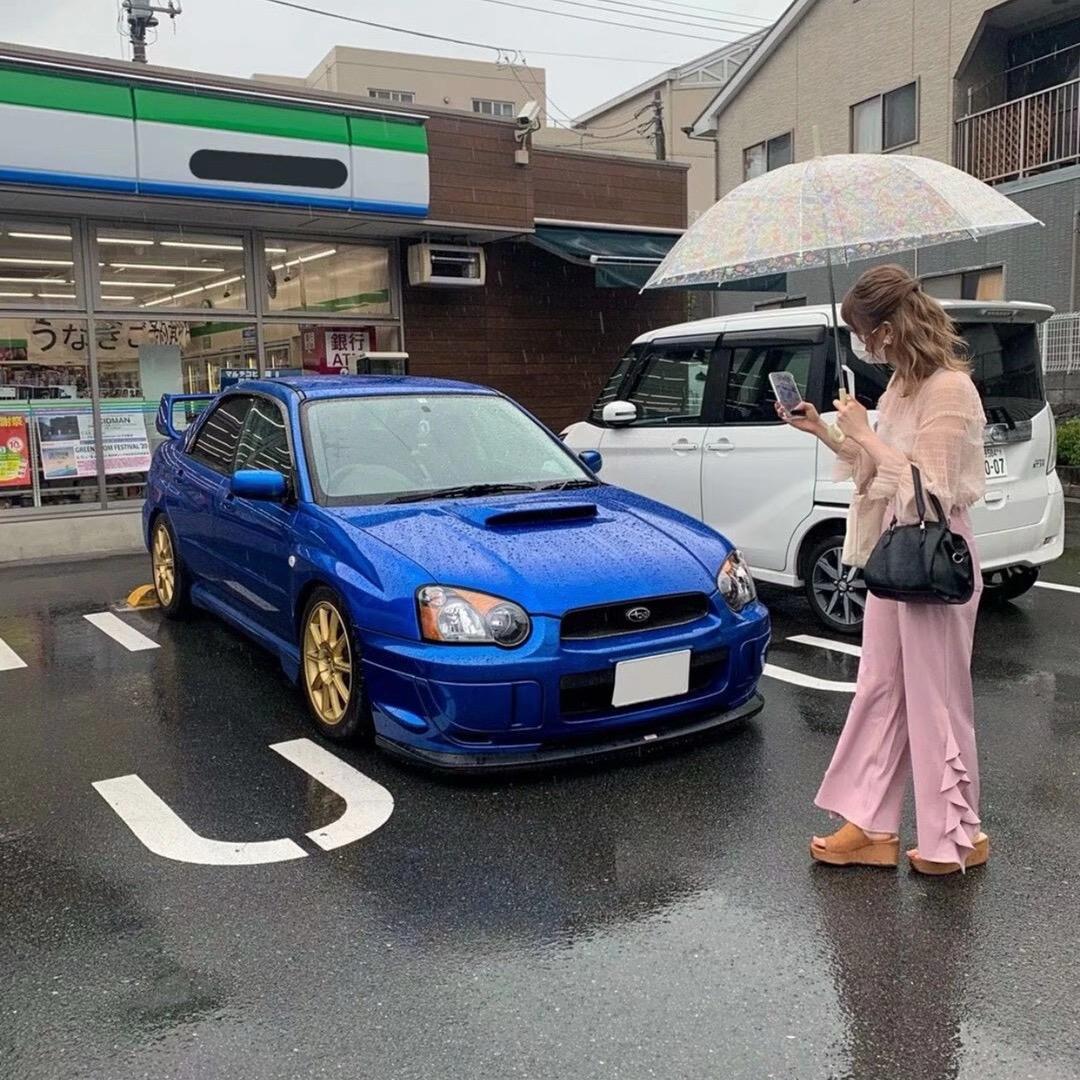 ,