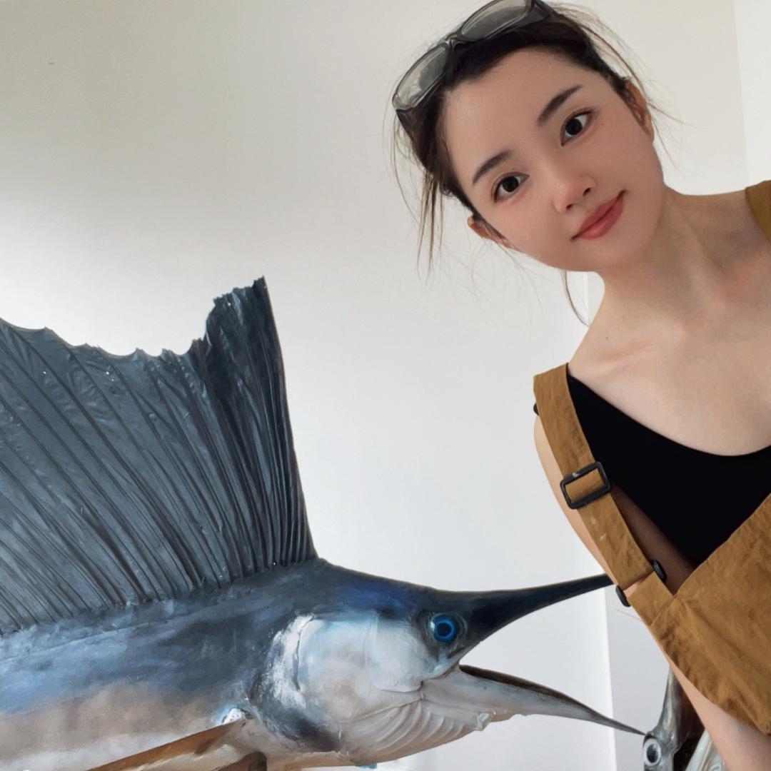 莉莉爱钓鱼🎣