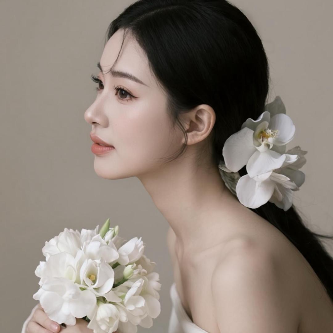 Clara 蕊儿