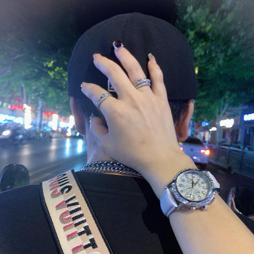 忠愛玲玲的I v y_关关ʚ熊宝