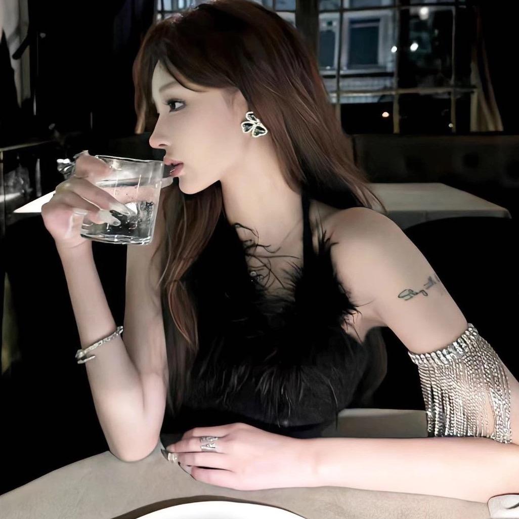 桑坡村老板娘一枚