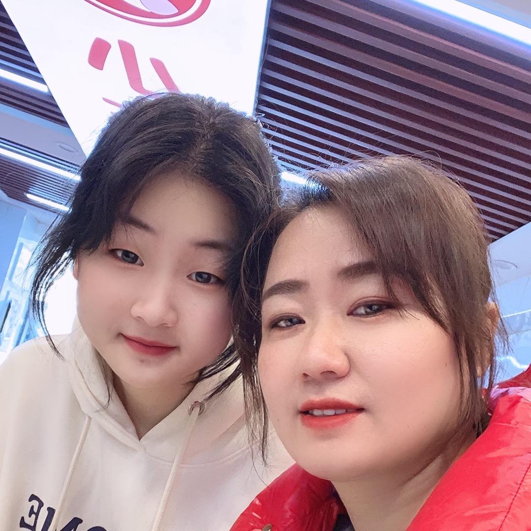 福娃和老板娘