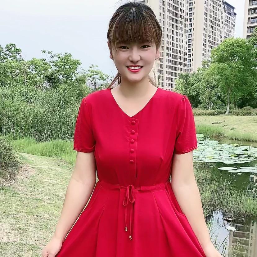 航航服饰店