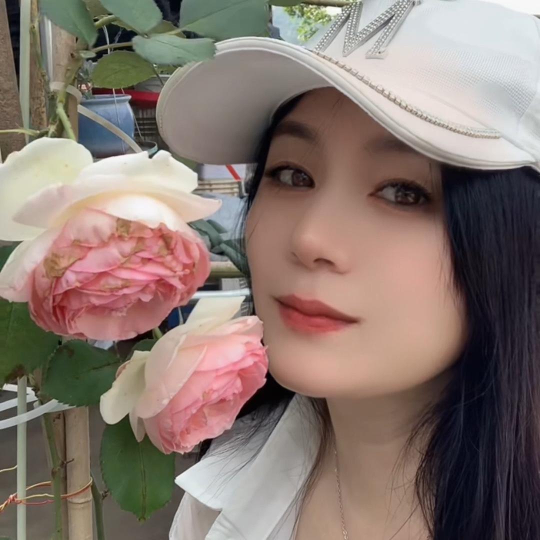 晓曼