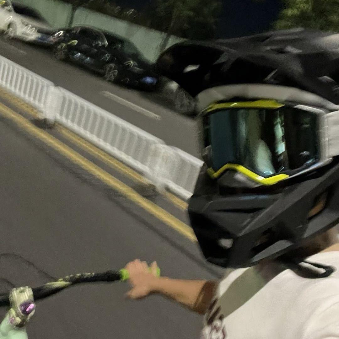 吉吉骑单车