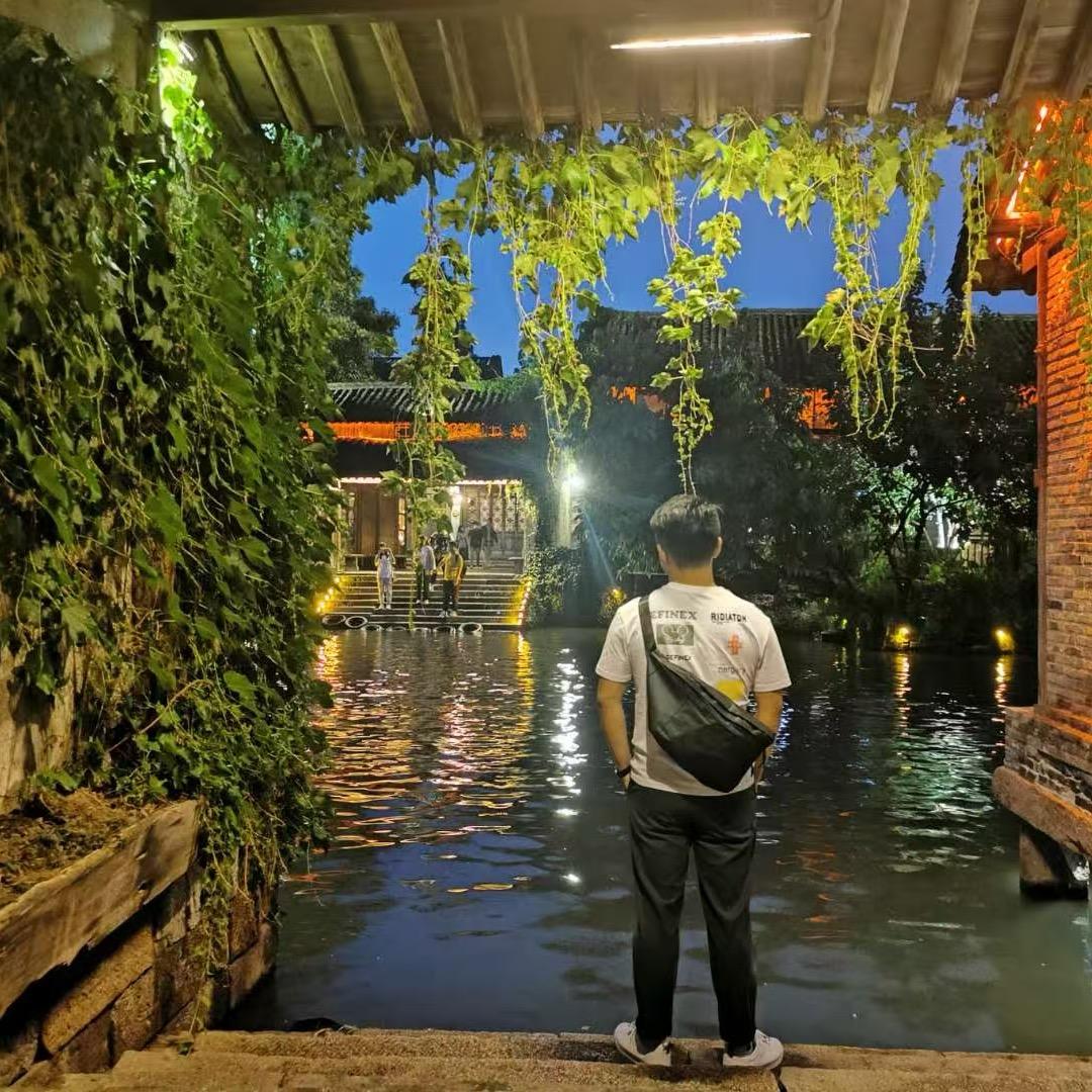 阿龙仔摆摊日常（深夜炒饭）