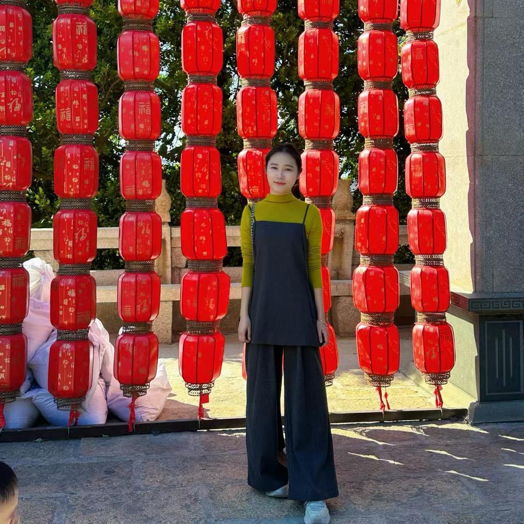 东园爱尚猫步鞋店