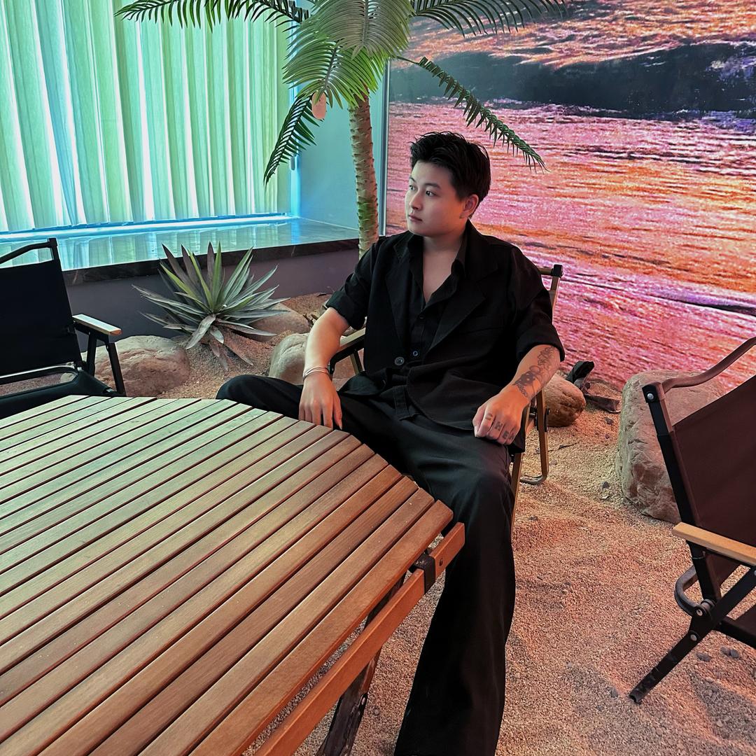 会剪头发的托尼、Chen