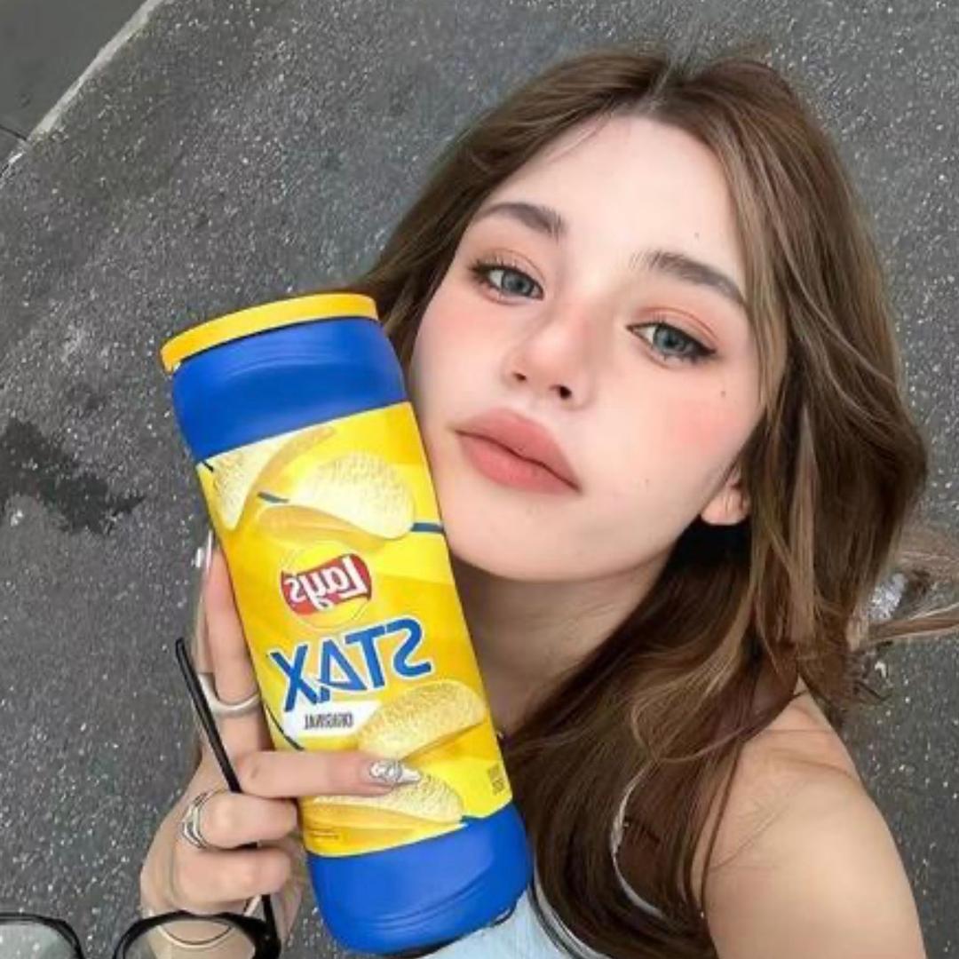 Aiss