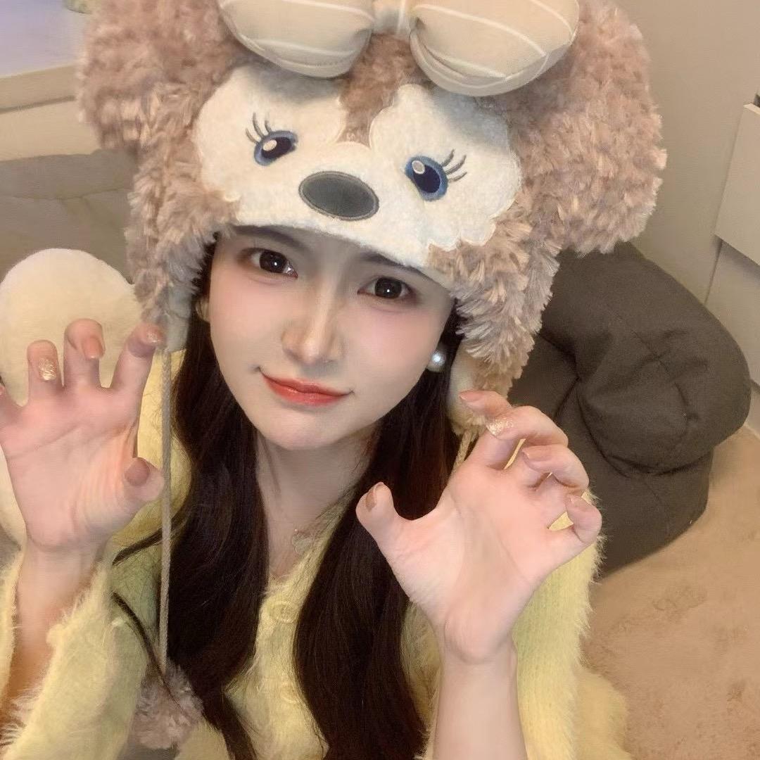 张以以。