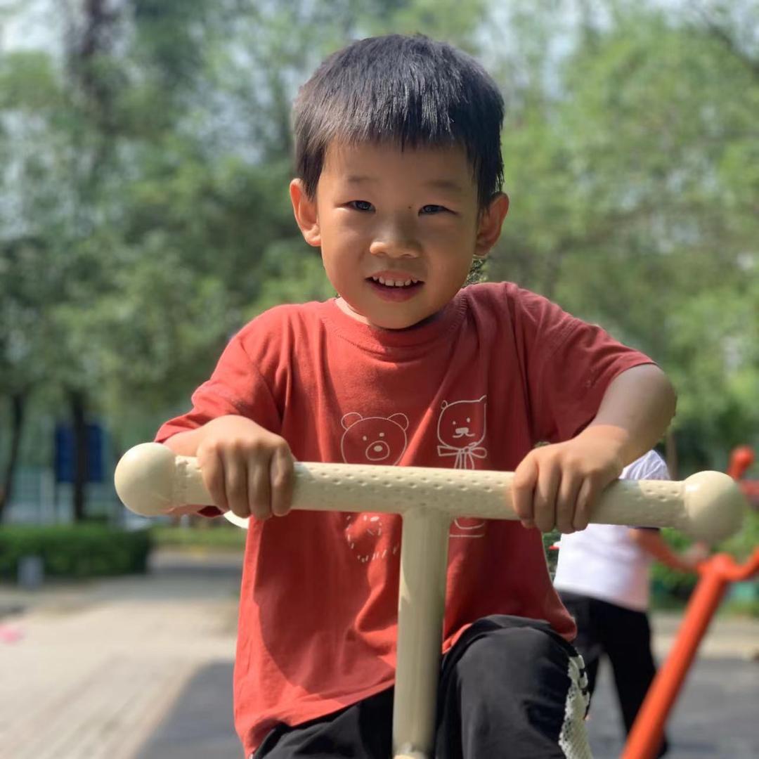 爱笑的小宝贝