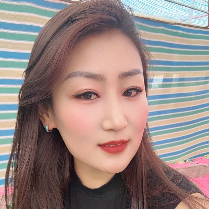 快乐的女孩