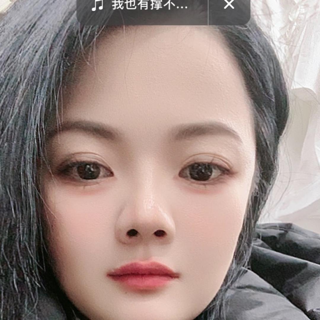 莹莹