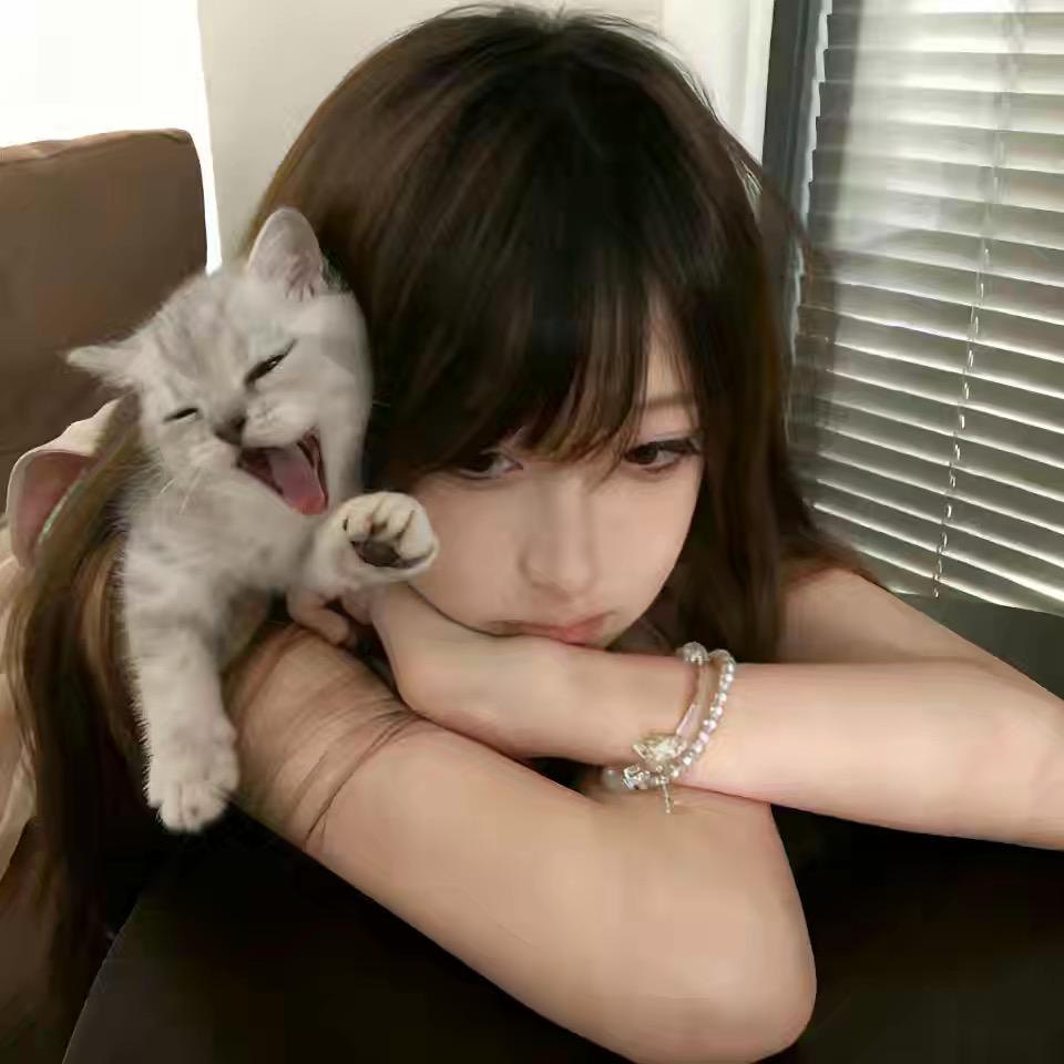 昕烟💕(冲3500粉)