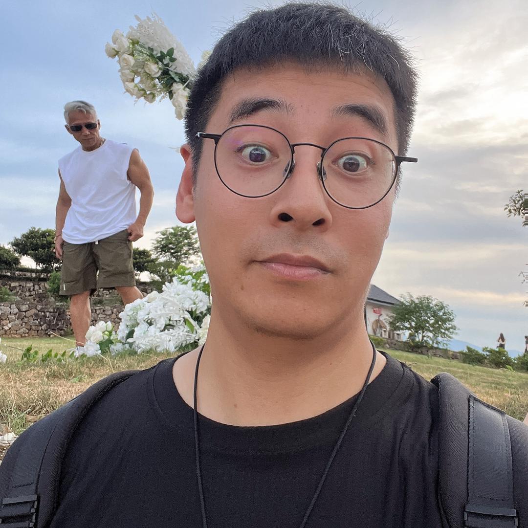 慕哥朋友圈
