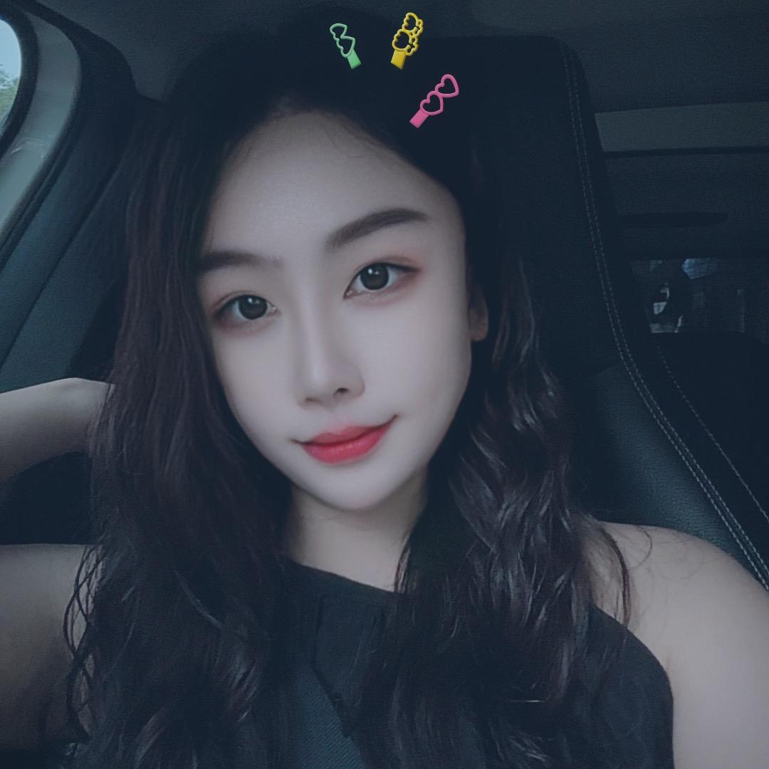 小城菇凉👸