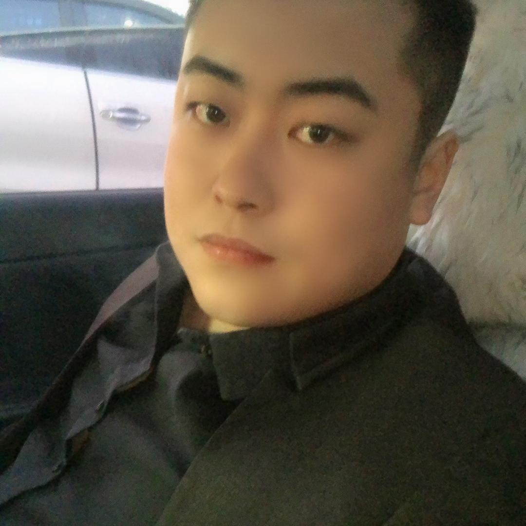 罗成.  您身边的置业专家