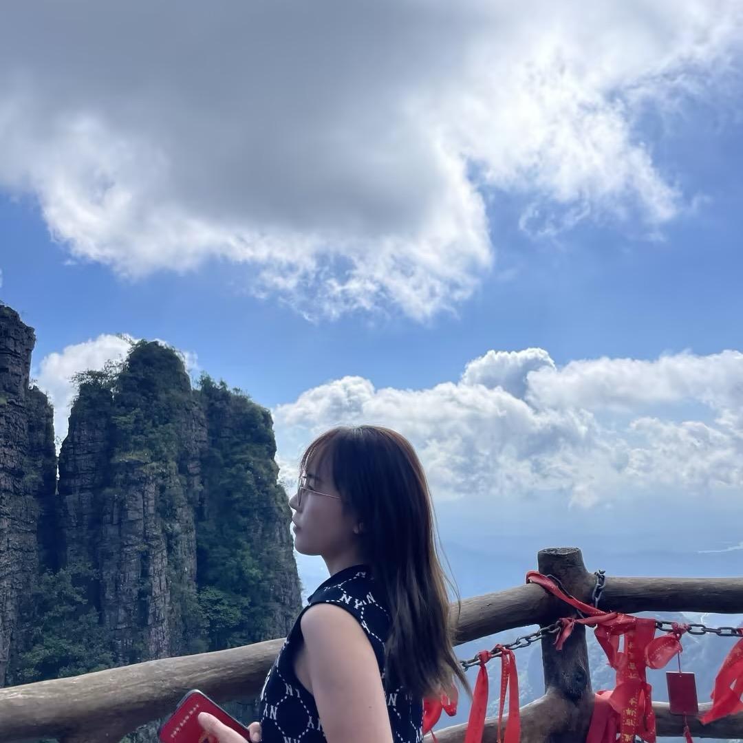 小🐻韦尼🍯 •᷄ࡇ•᷅