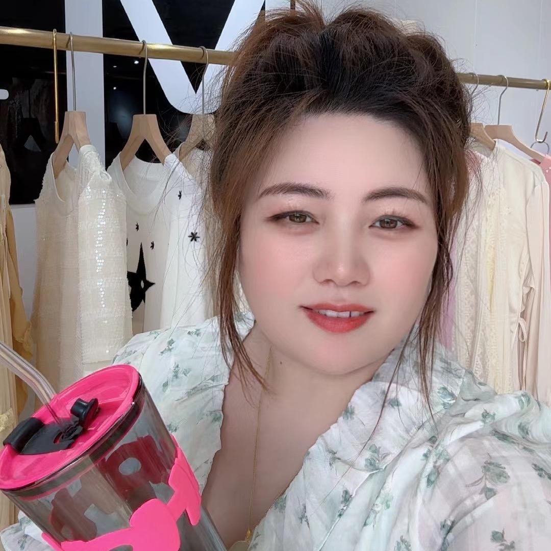 上海米之秀大码女装（米语卡川沙店1)
