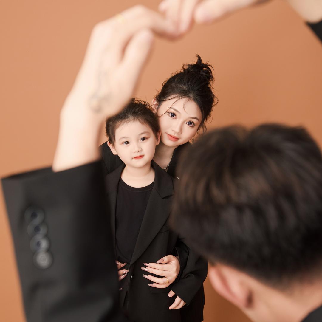 城仔夫妇（啊娟）