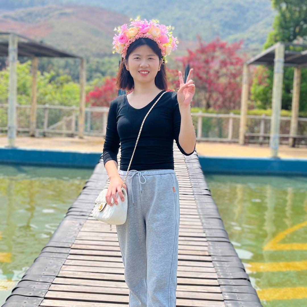 初九吖🌻
