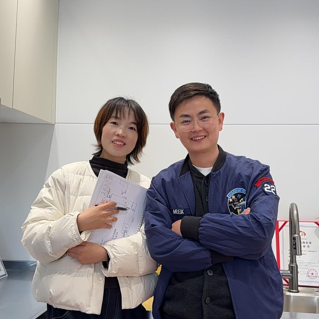 小伟在济宁做旧橱柜翻新