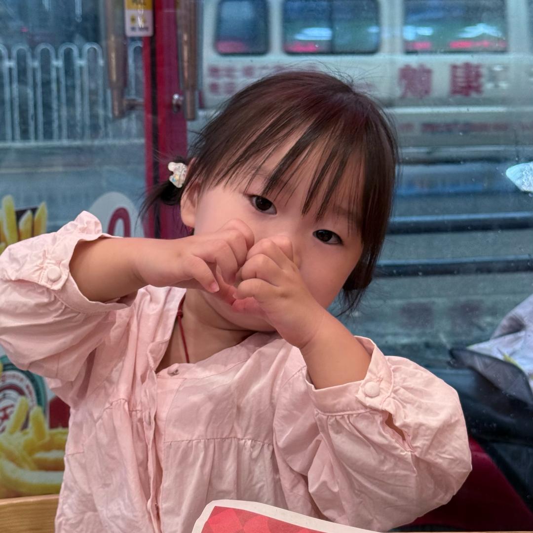 叶子吖_