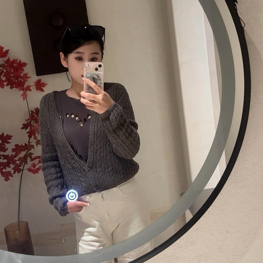 😘王哈哈