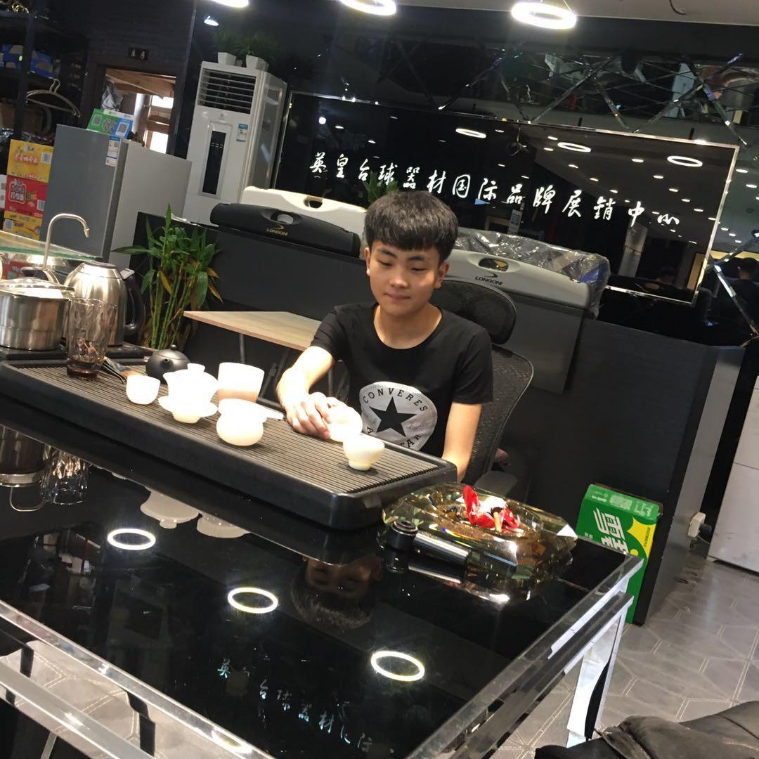 邓慧奇台球用品