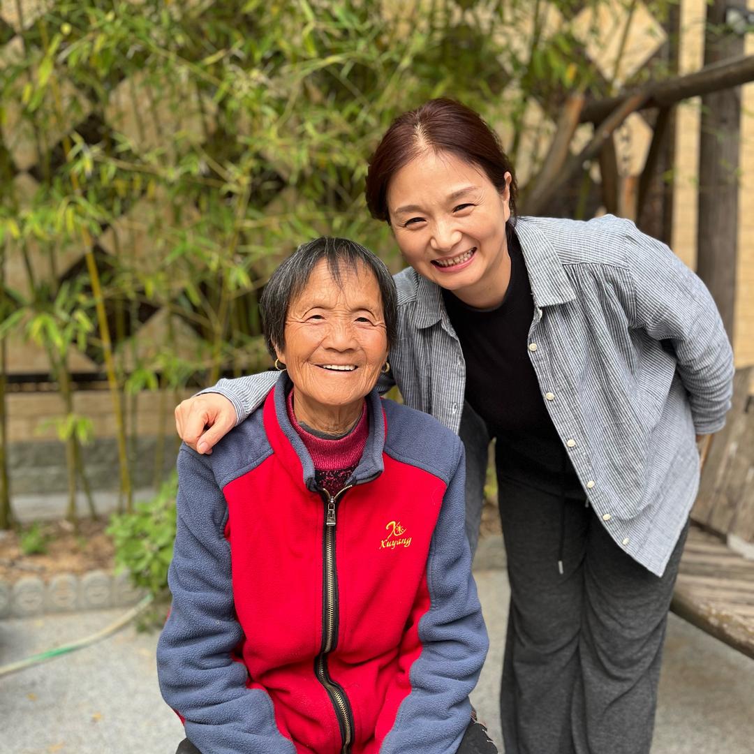 春霞和婆婆的农村生活