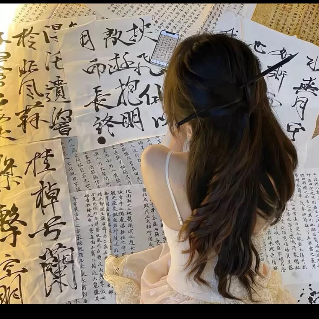 月亮🌙.