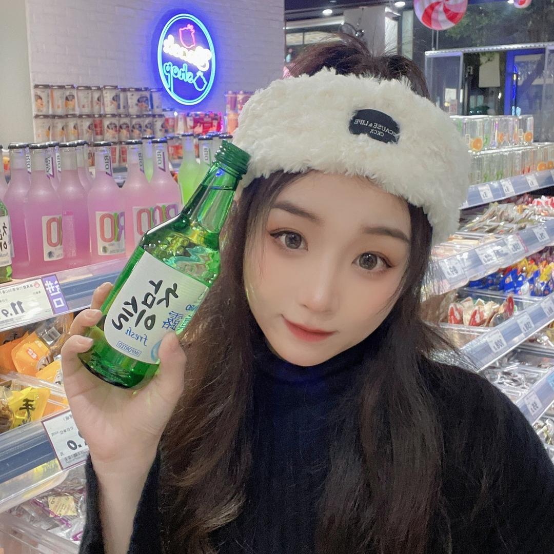 甜美少女程咬金