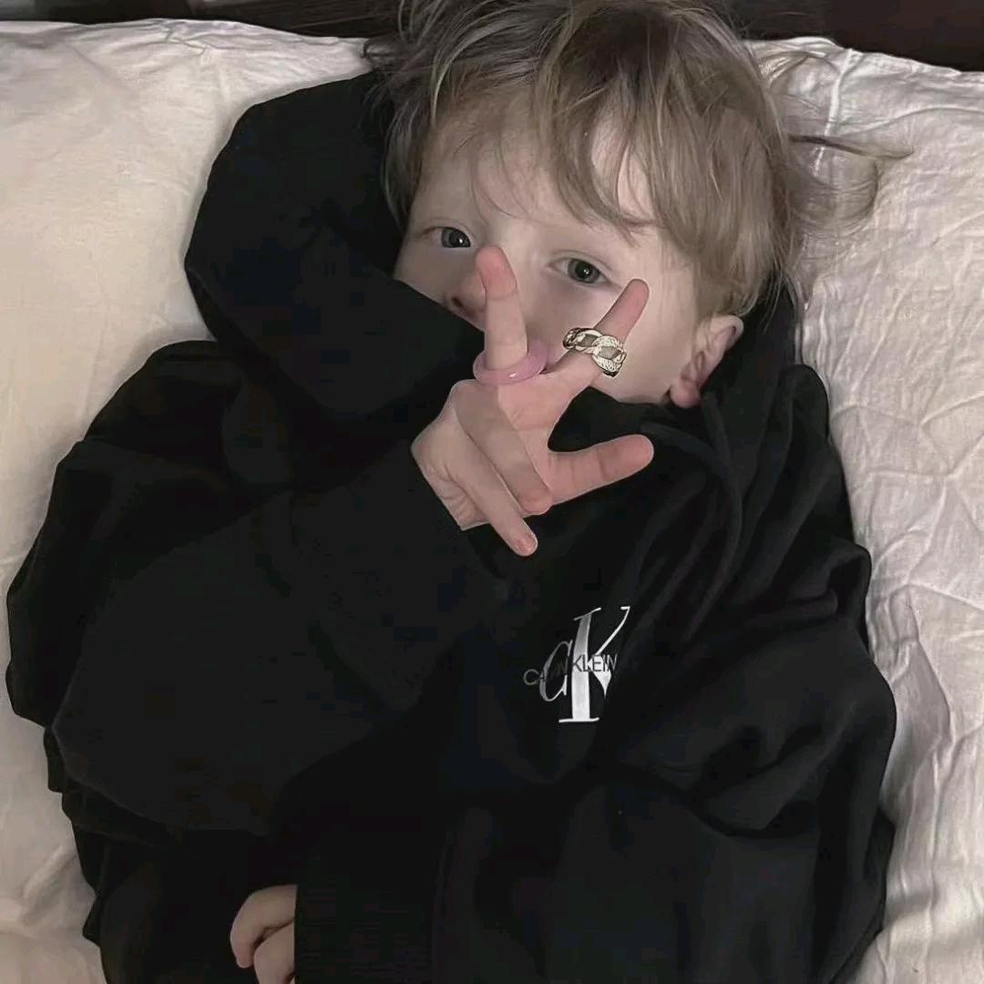 X..