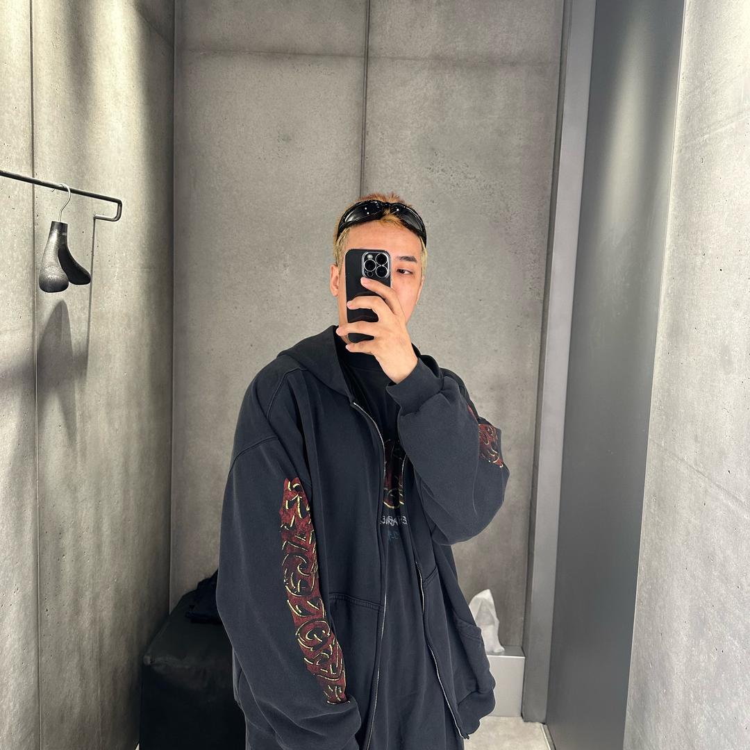 威老板私服