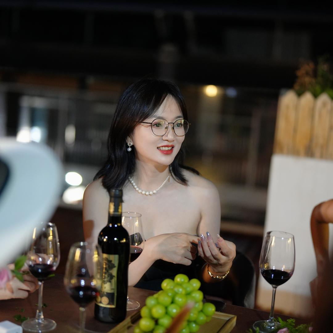 欧颜美学小月老师