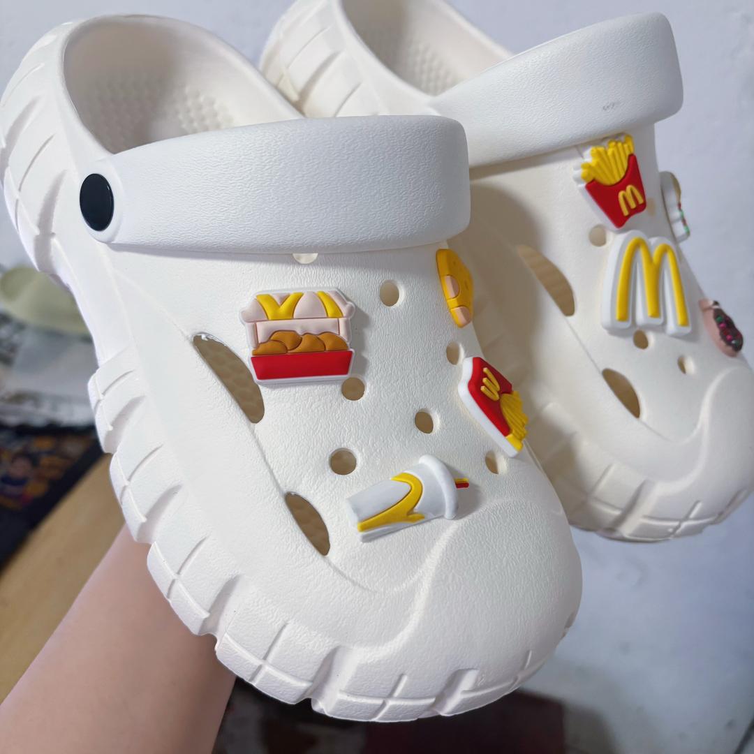雨研鞋业