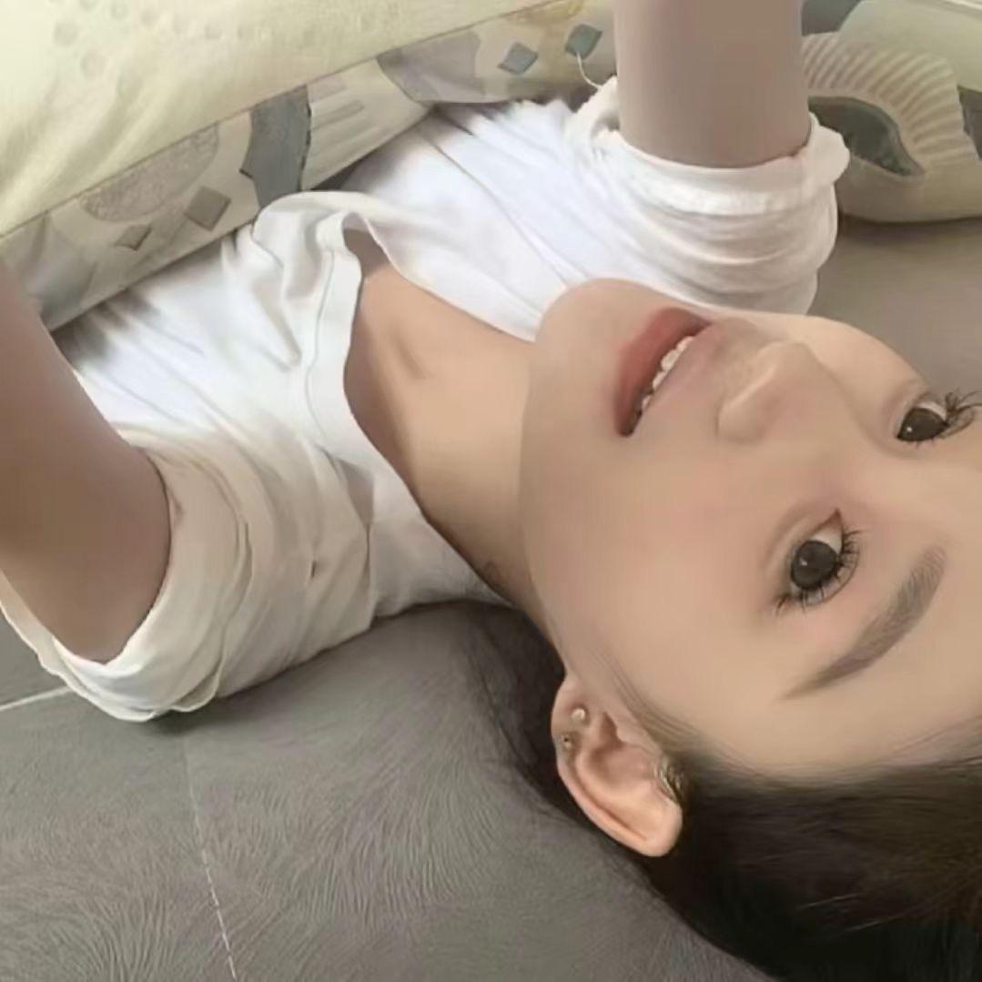 别嘲笑我的双下巴