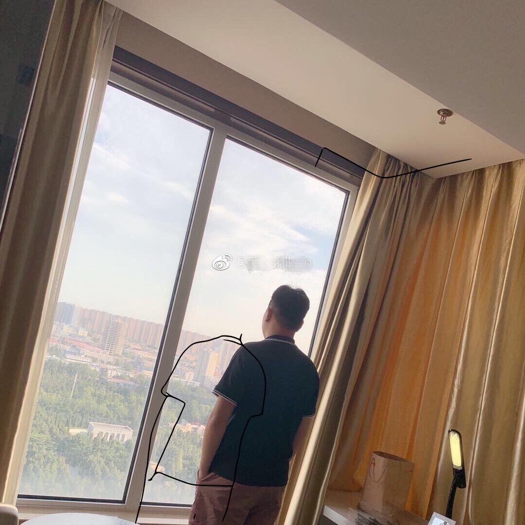 975👦🏼