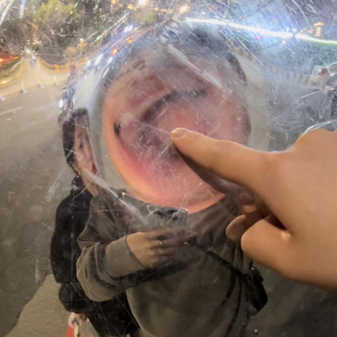 YikW-大头