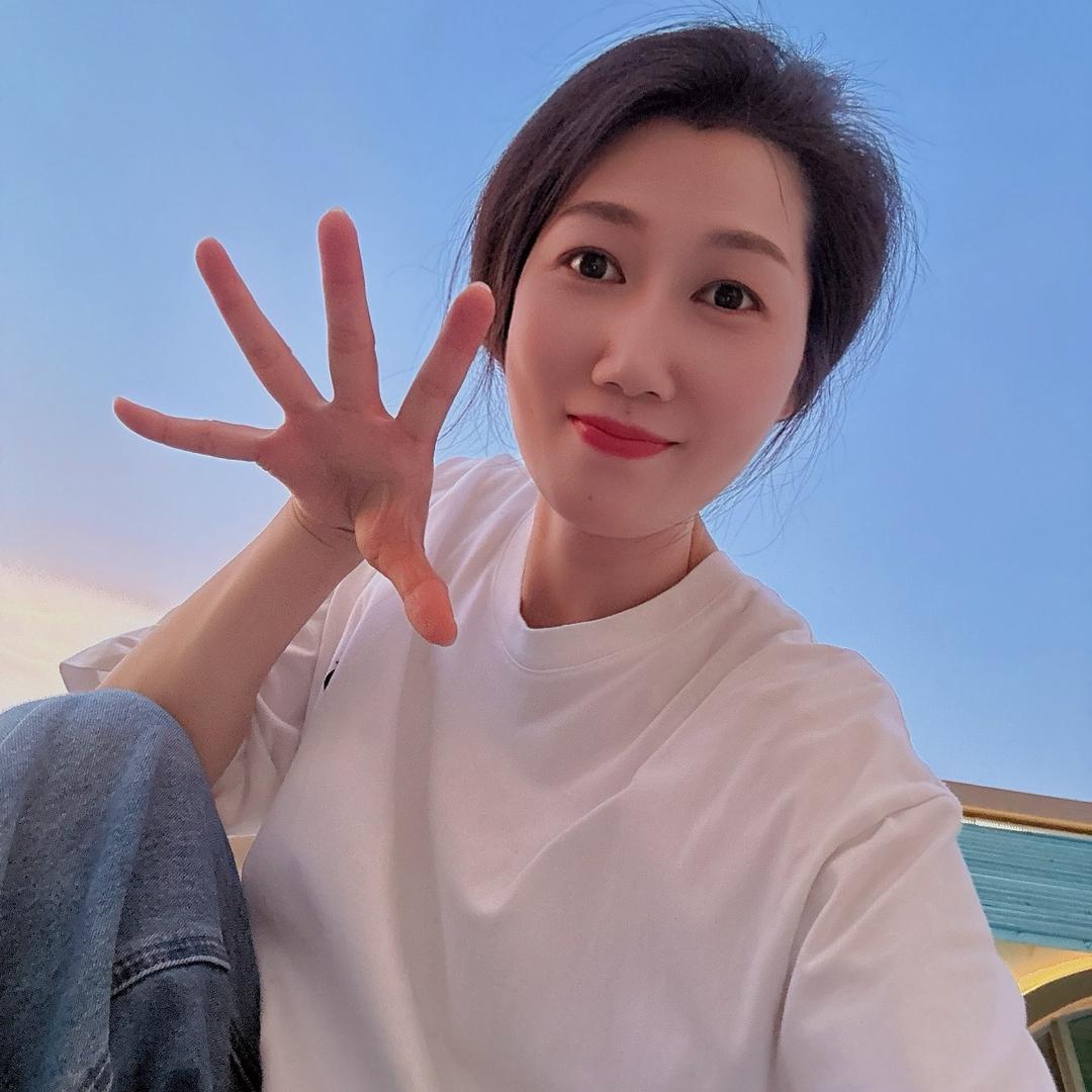 笑笑吖