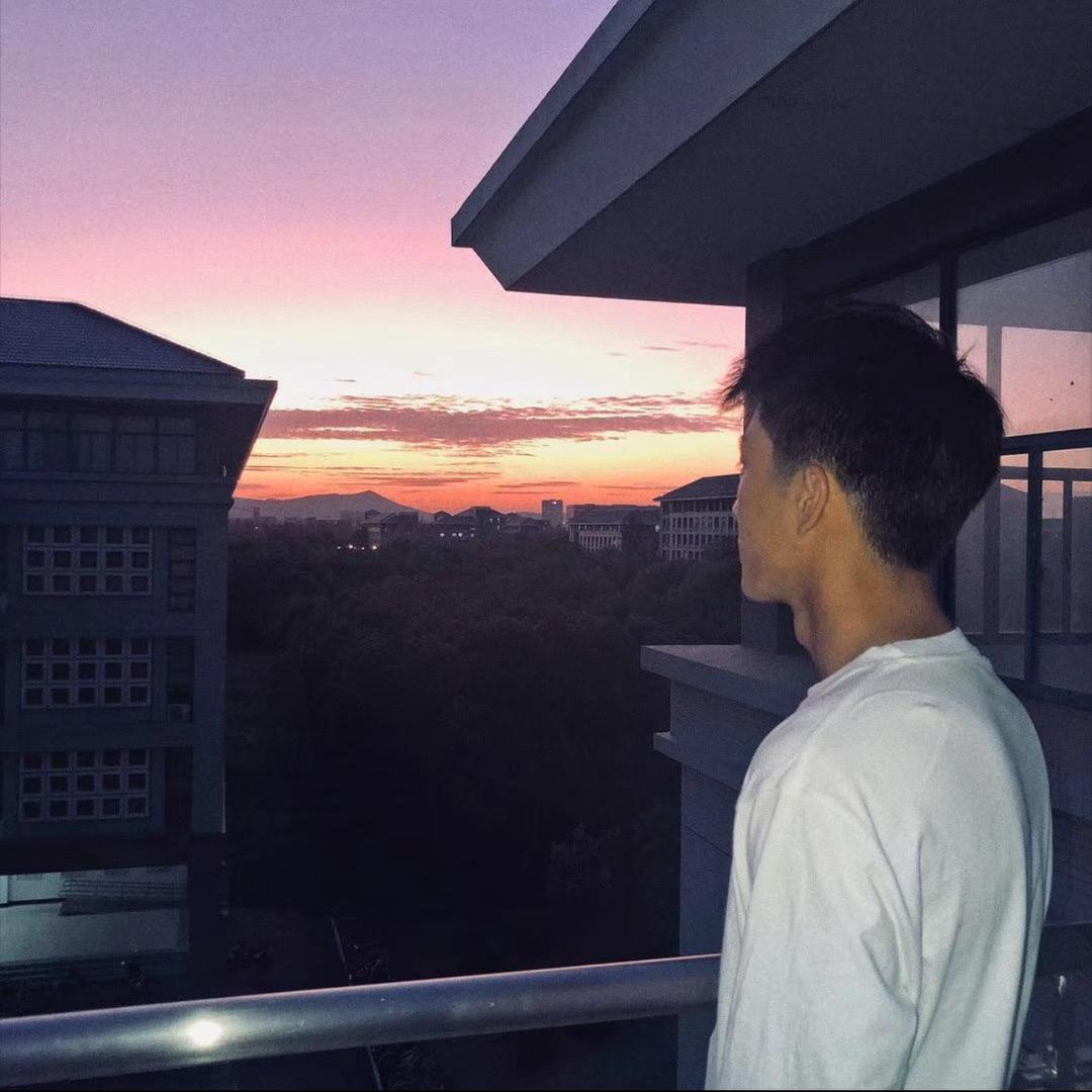 与晨,🔅