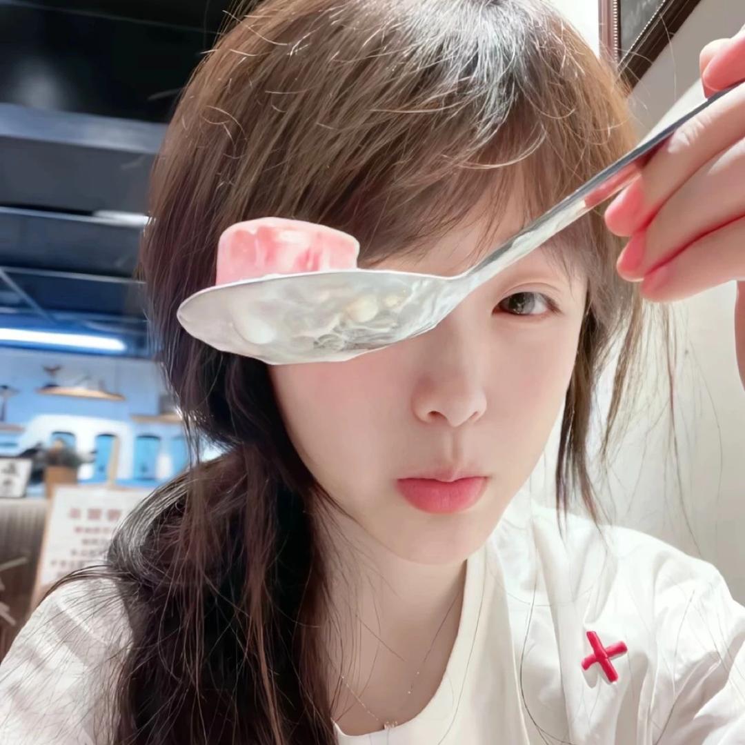 金鱼吐泡泡